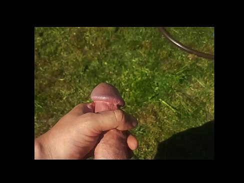 ❤️ A boazona se fode e se ejacula com um esguicho em um jardim de verão ❌ Porno vídeo em nós pt-br.com-porn-hat.ru ❌❤